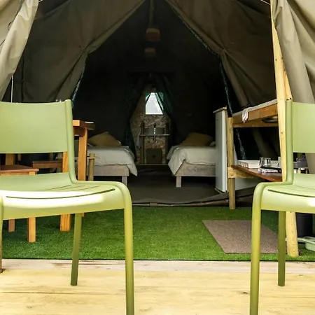 Scenic Safari Glamping Escape With Cavado River Views Near Peneda-geres In Ventosa, Portugal Οργανωμένο κάμπινγκ Ventosa (Braga)