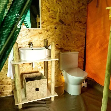 Scenic Safari Glamping Escape With Cavado River Views Near Peneda-geres In Ventosa, Portugal Ventosa (Braga)