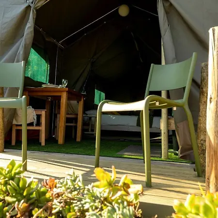 Οργανωμένο κάμπινγκ Scenic Safari Glamping Escape With Cavado River Views Near Peneda-geres In Ventosa, Portugal Ventosa (Braga)