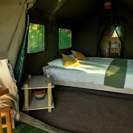 Scenic Safari Glamping Escape With Cavado River Views Near Peneda-geres In Ventosa, Portugal